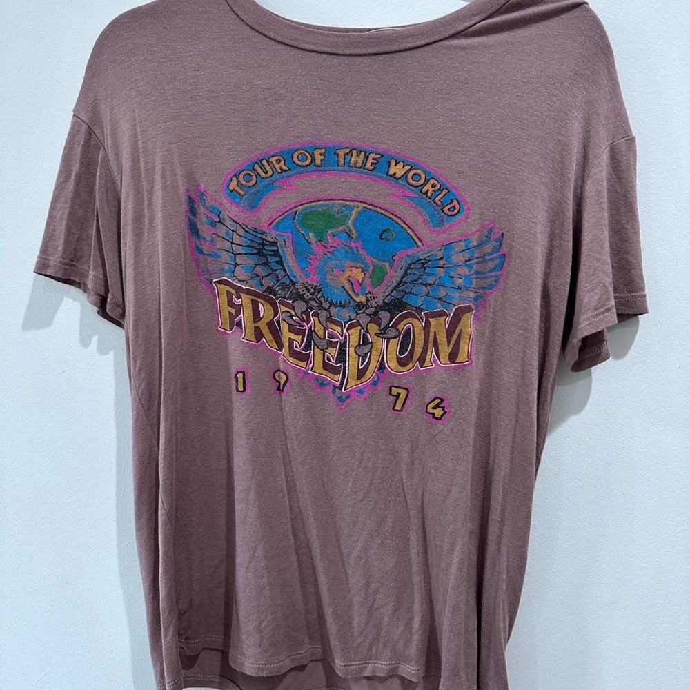Graphic tee